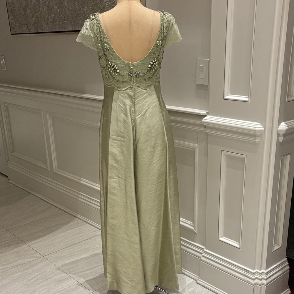 Vintage-stunning silk mint Green Embroidered beaded Dress - Picture 6 of 12